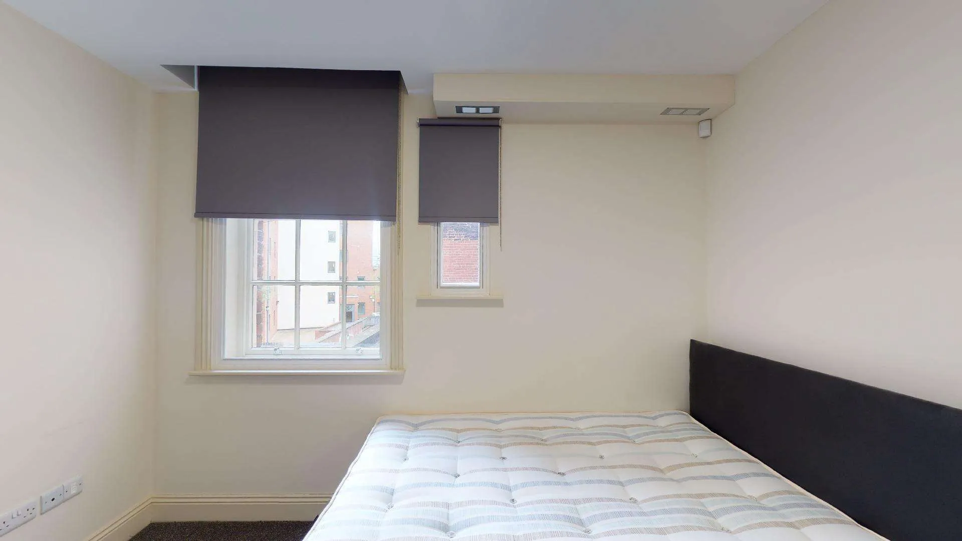 Flat Saint James Row in Sheffield