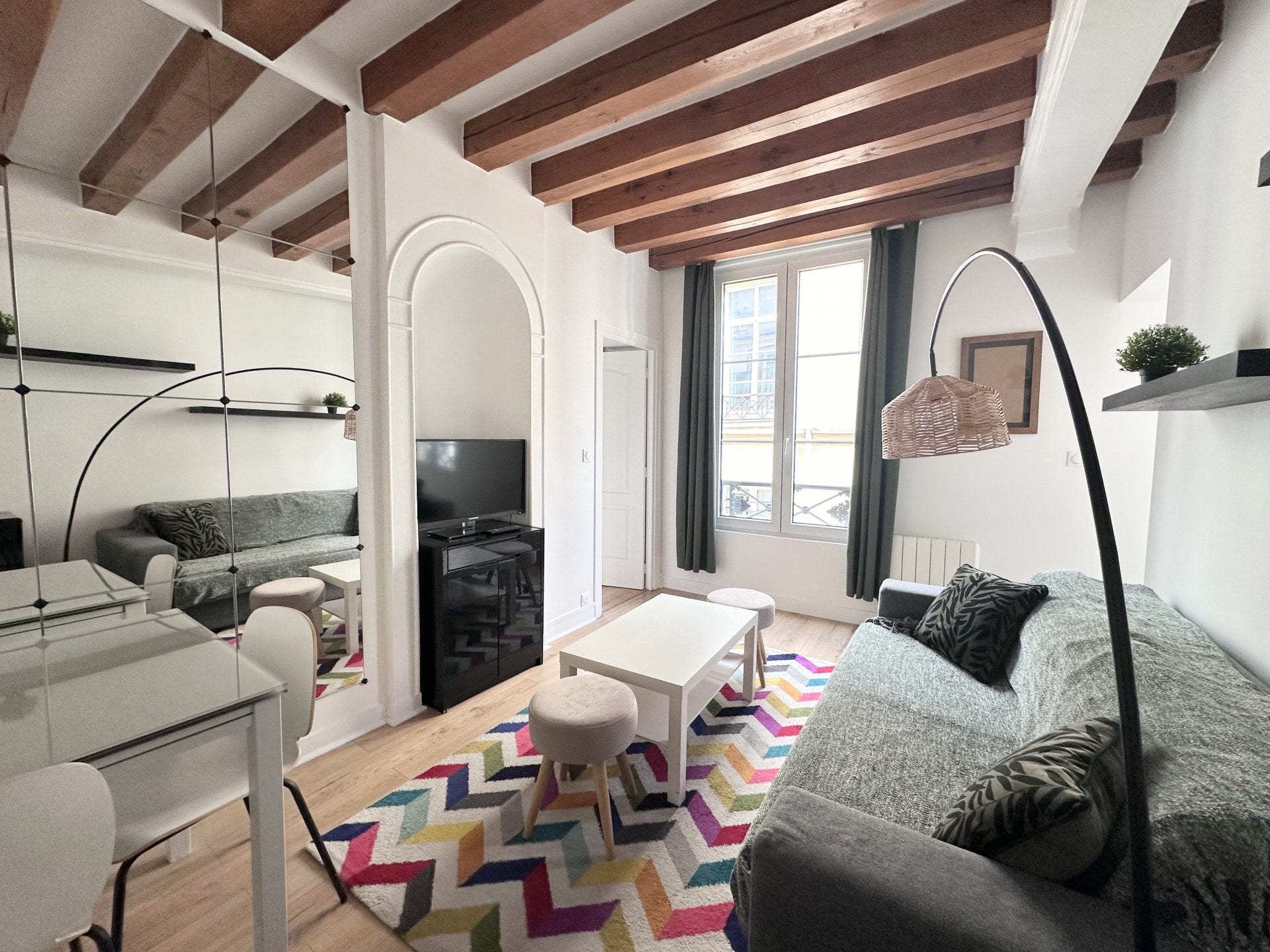 Appartement Rue Saint-Hyacinthe à Paris
