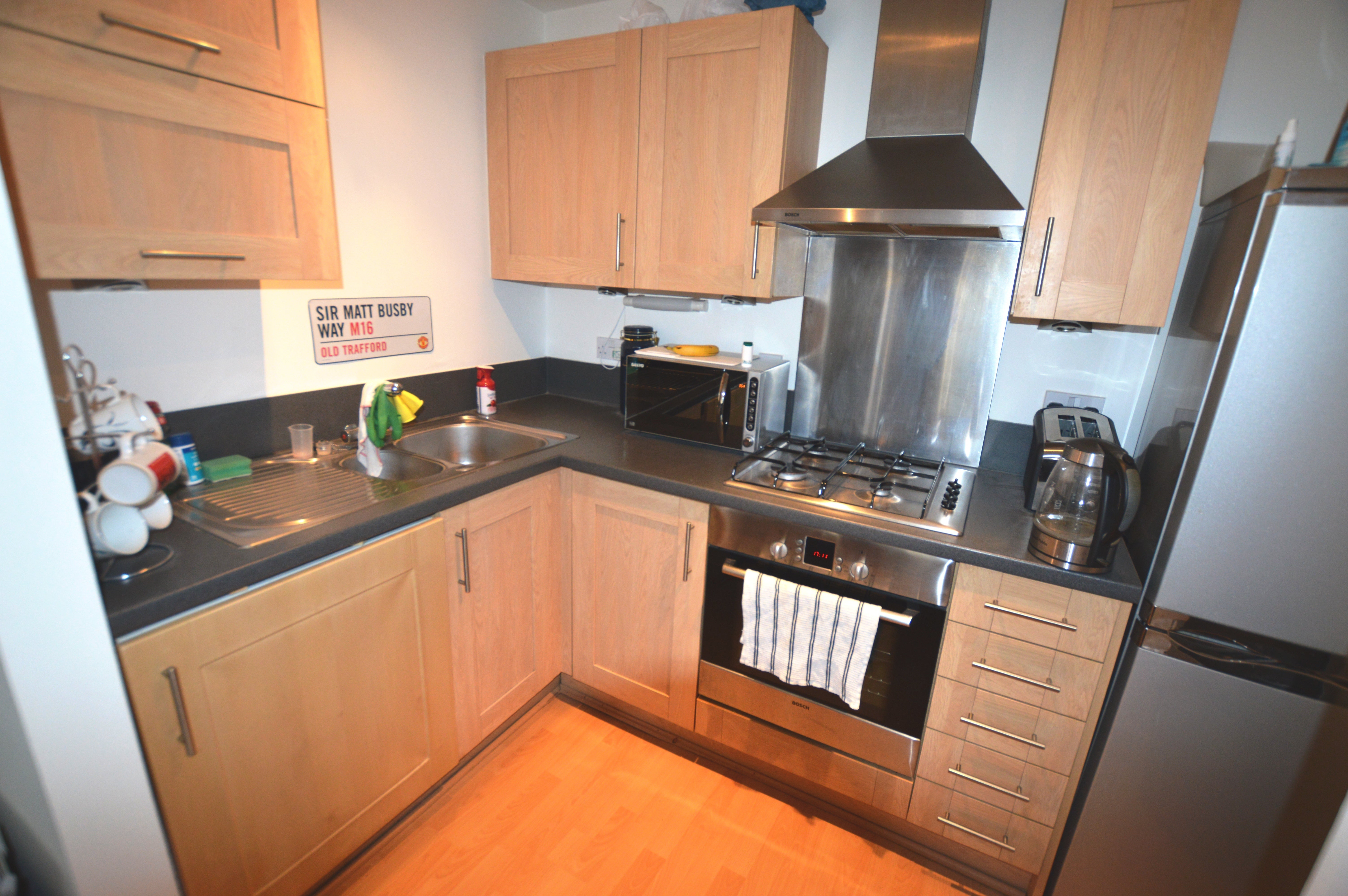 Flat Tuke Grove in Wakefield