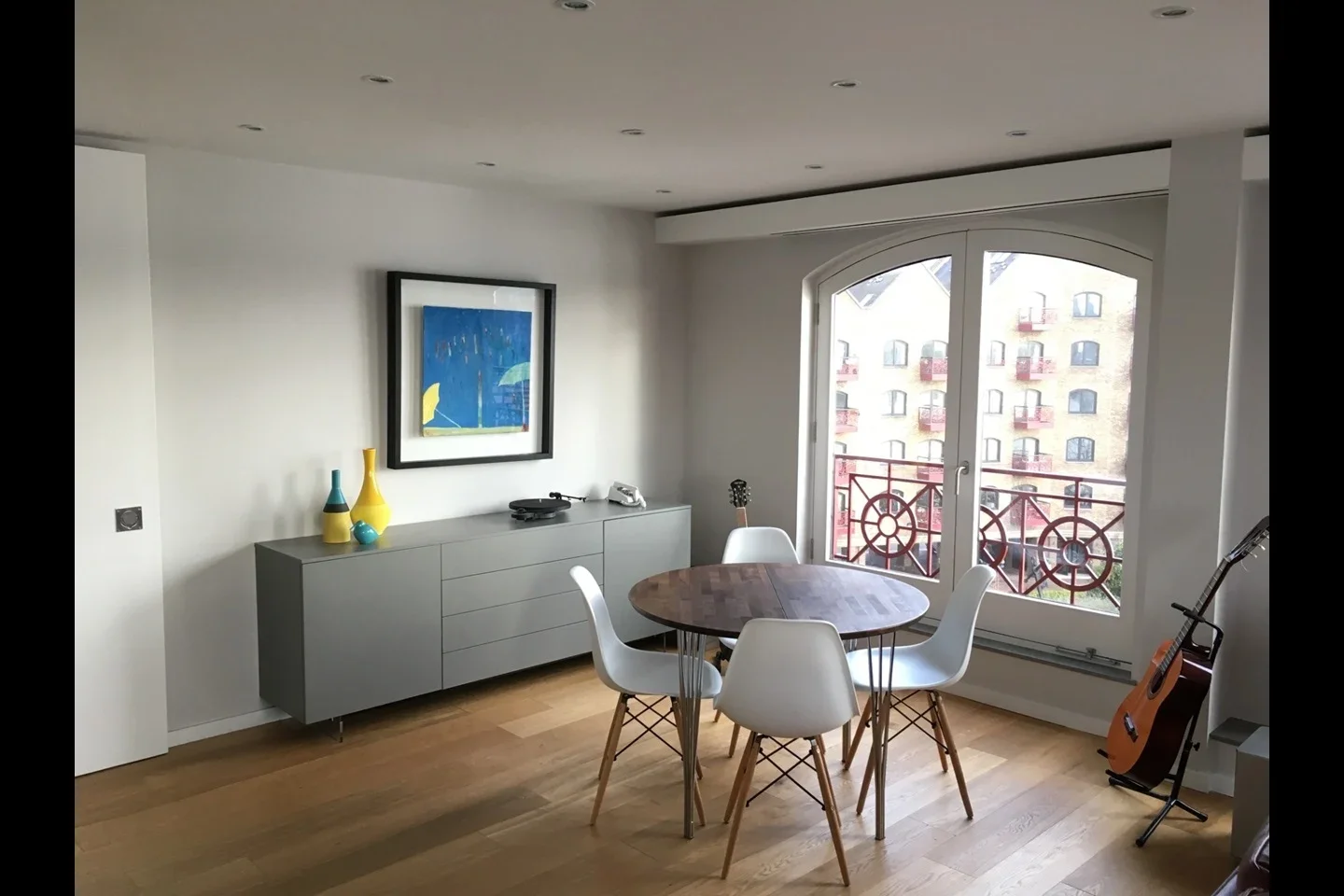 Flat Wapping Wall in Greater London