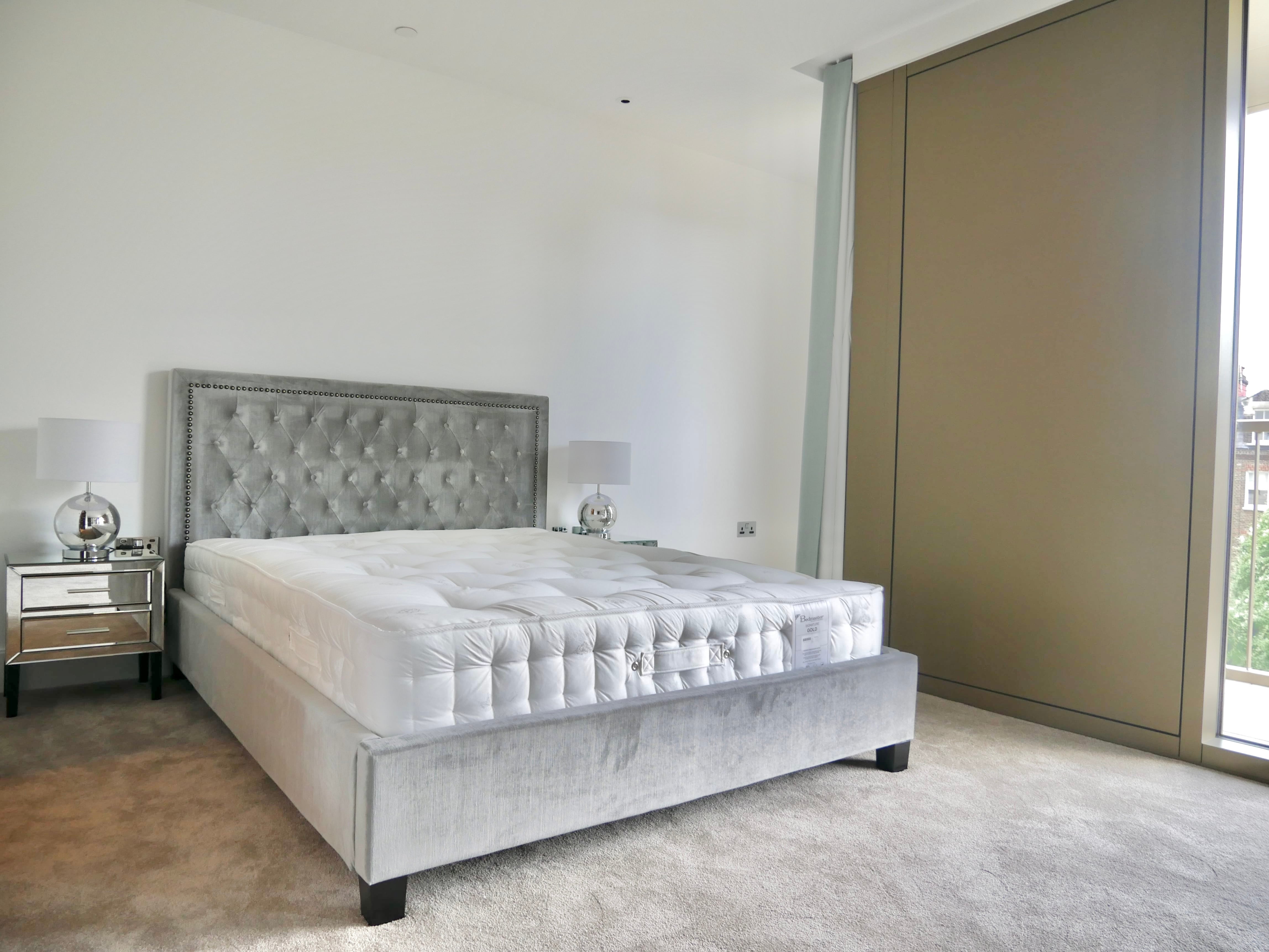 Flat Warwick Lane in Greater London