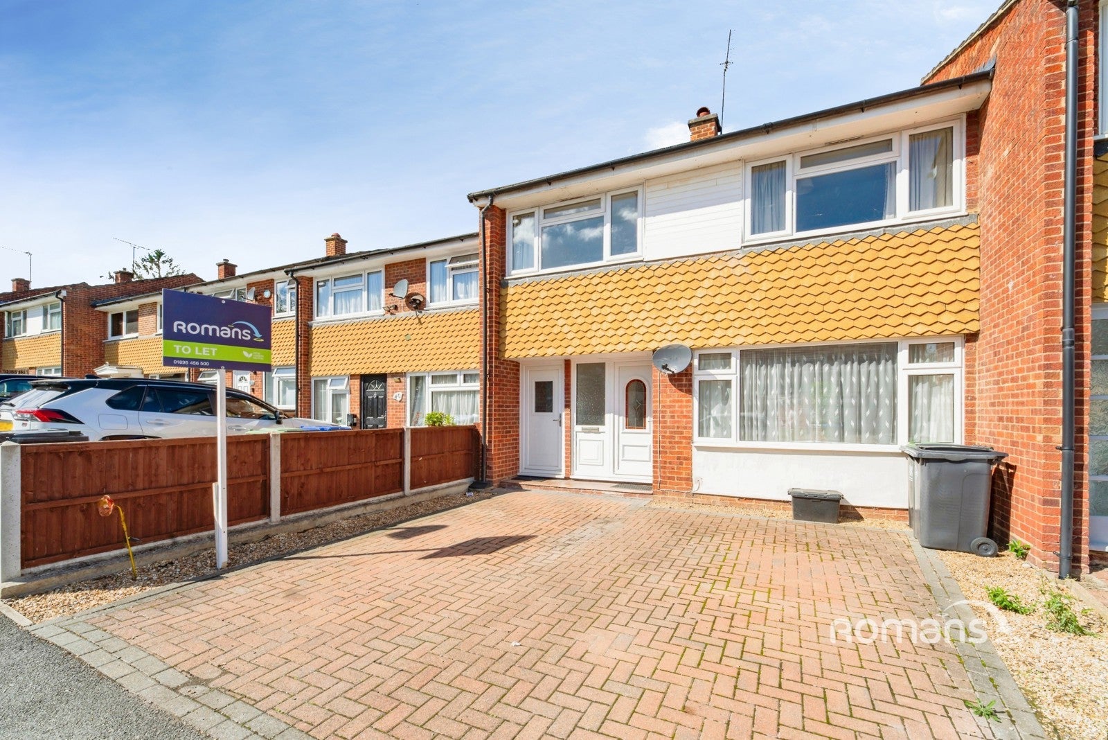 House Savay Close in Denham