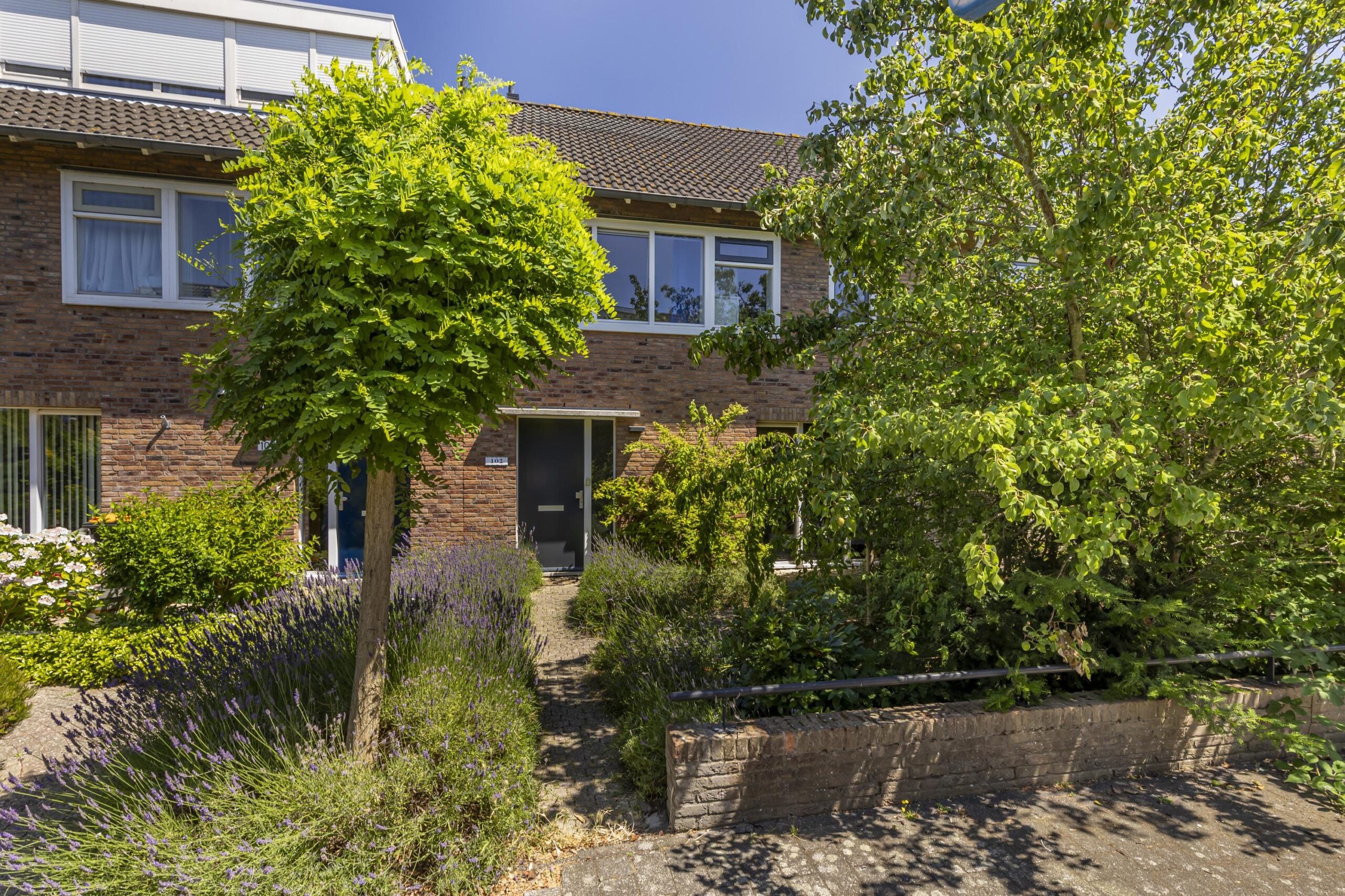 Huis Fie Carelsenlaan 102 in Den Haag