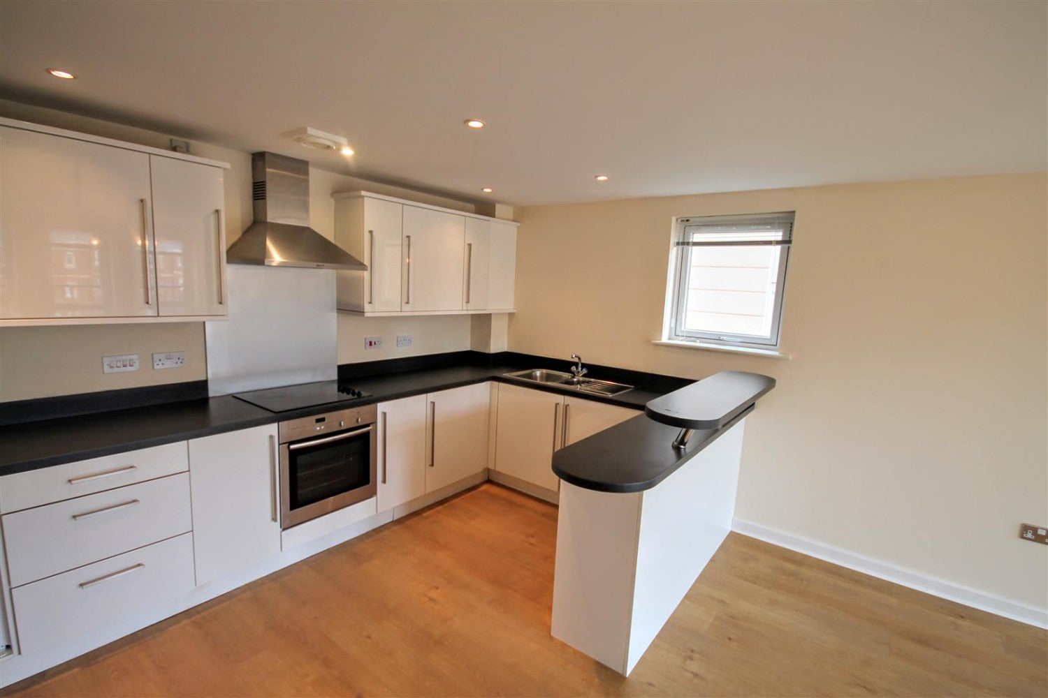 Flat Glaisdale Court in Darlington