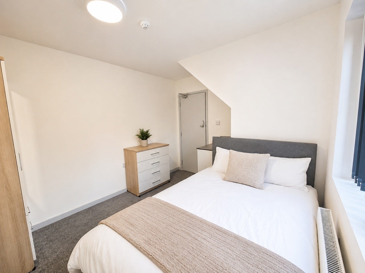 Room Hambury Drive in Birmingham