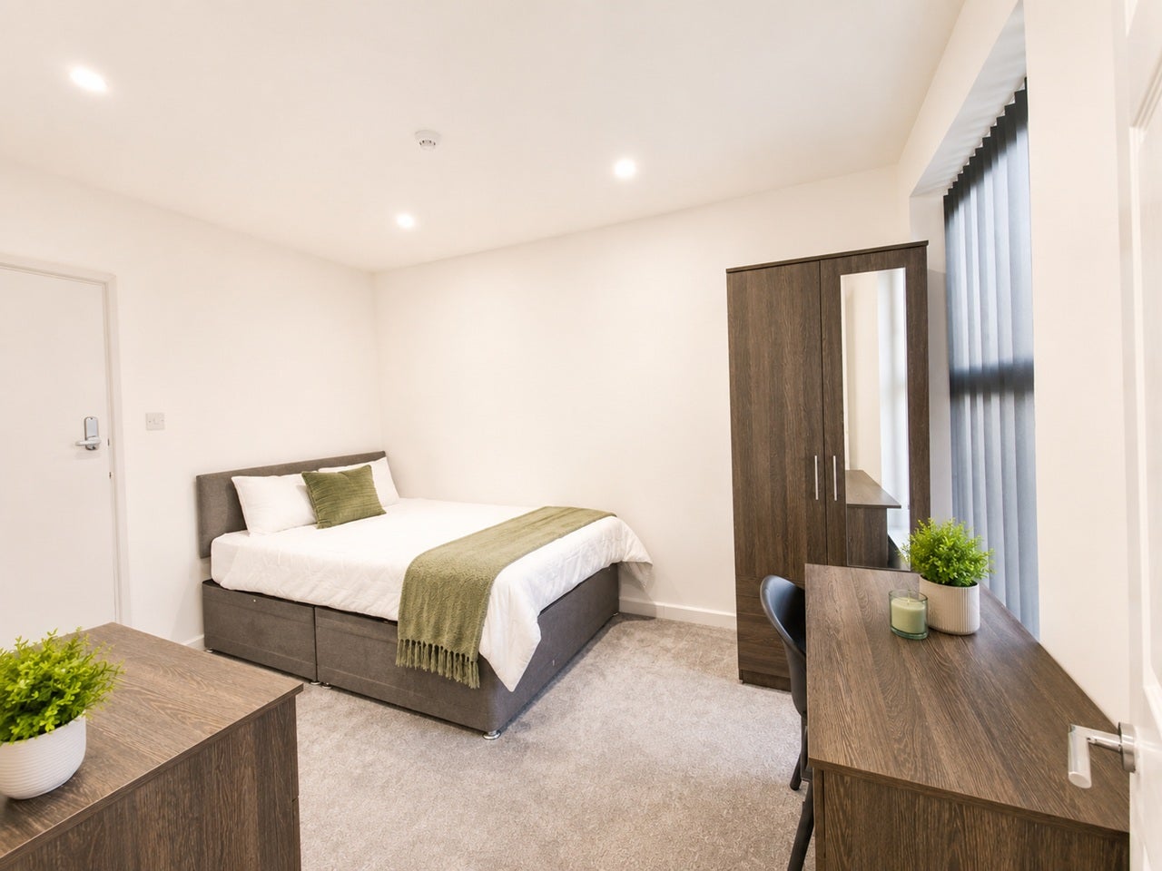 Room Hambury Drive in Birmingham