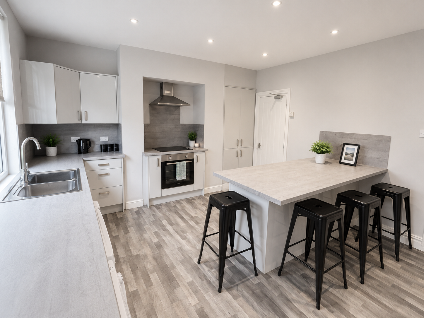Flat Langdale Terrace in Leeds
