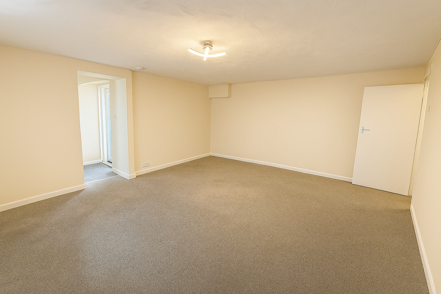 Flat Hele Road in Torquay