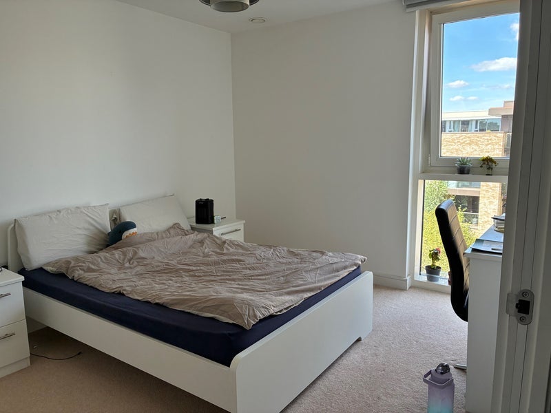 Flat Naomi Street in Greater London