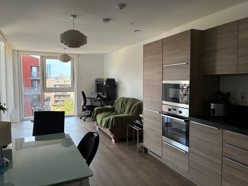 Flat Naomi Street in Greater London