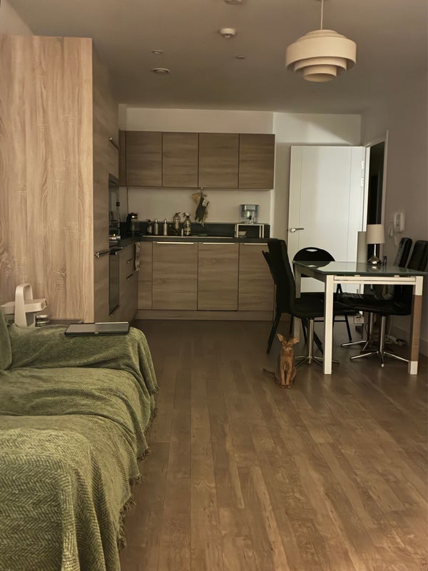 Flat Naomi Street in Greater London