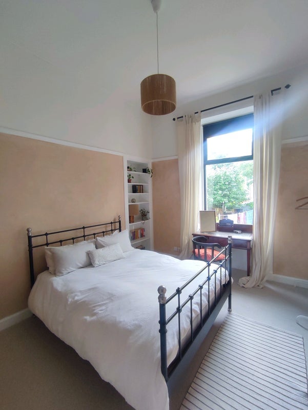 Room Myrtle Place in Glasgow