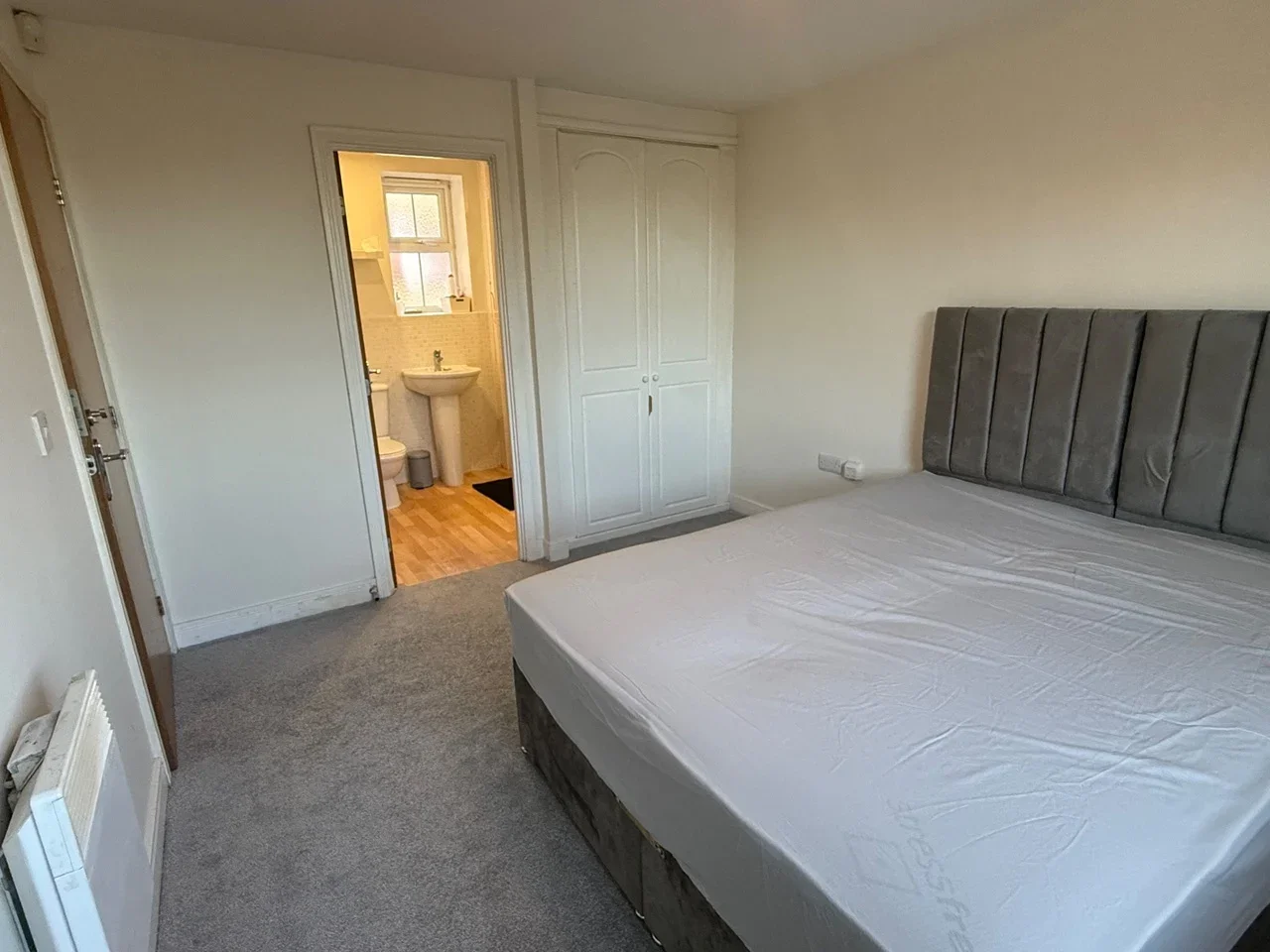Room Worsted Close in Calderdale