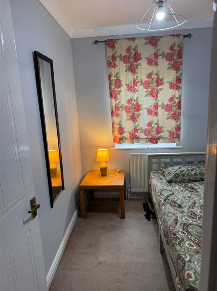 House Westmacott Drive in Greater London