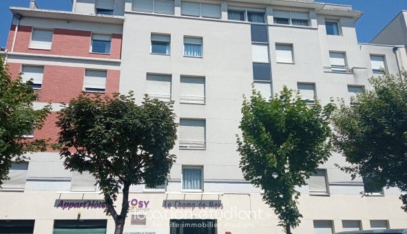 Flat Rue du Champ-de-Mars in Reims