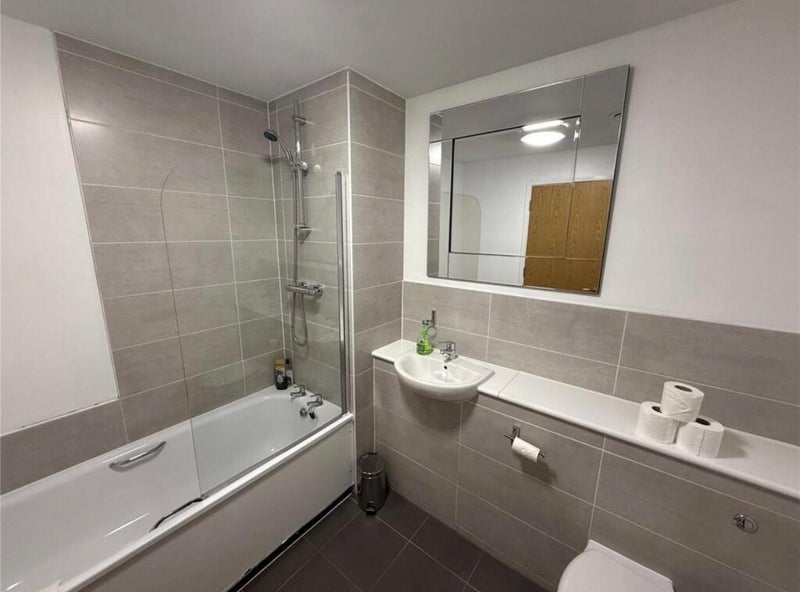 Room Adelphi Street in Salford