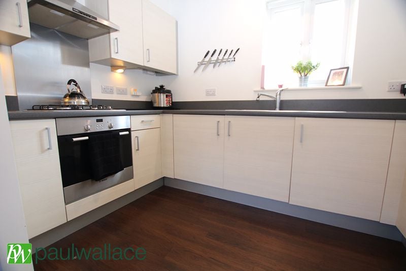 Flat Aldermere Avenue in Broxbourne