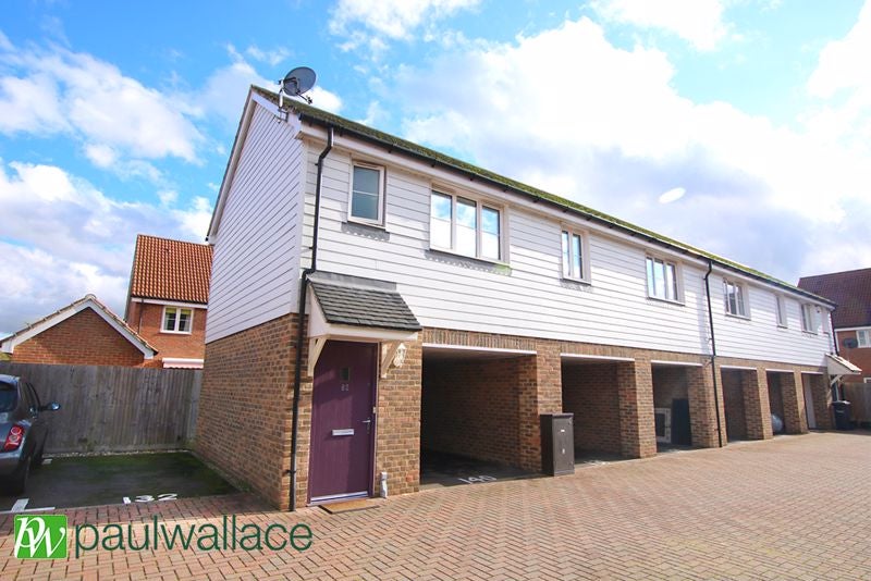 Flat Aldermere Avenue in Broxbourne