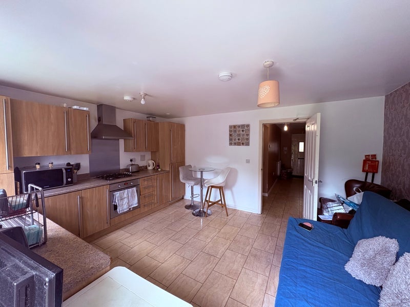 House Eskdale Way in Crawley