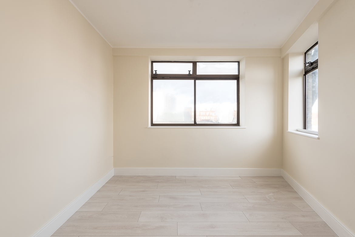 Flat Upper Berkeley Street in City of Westminster