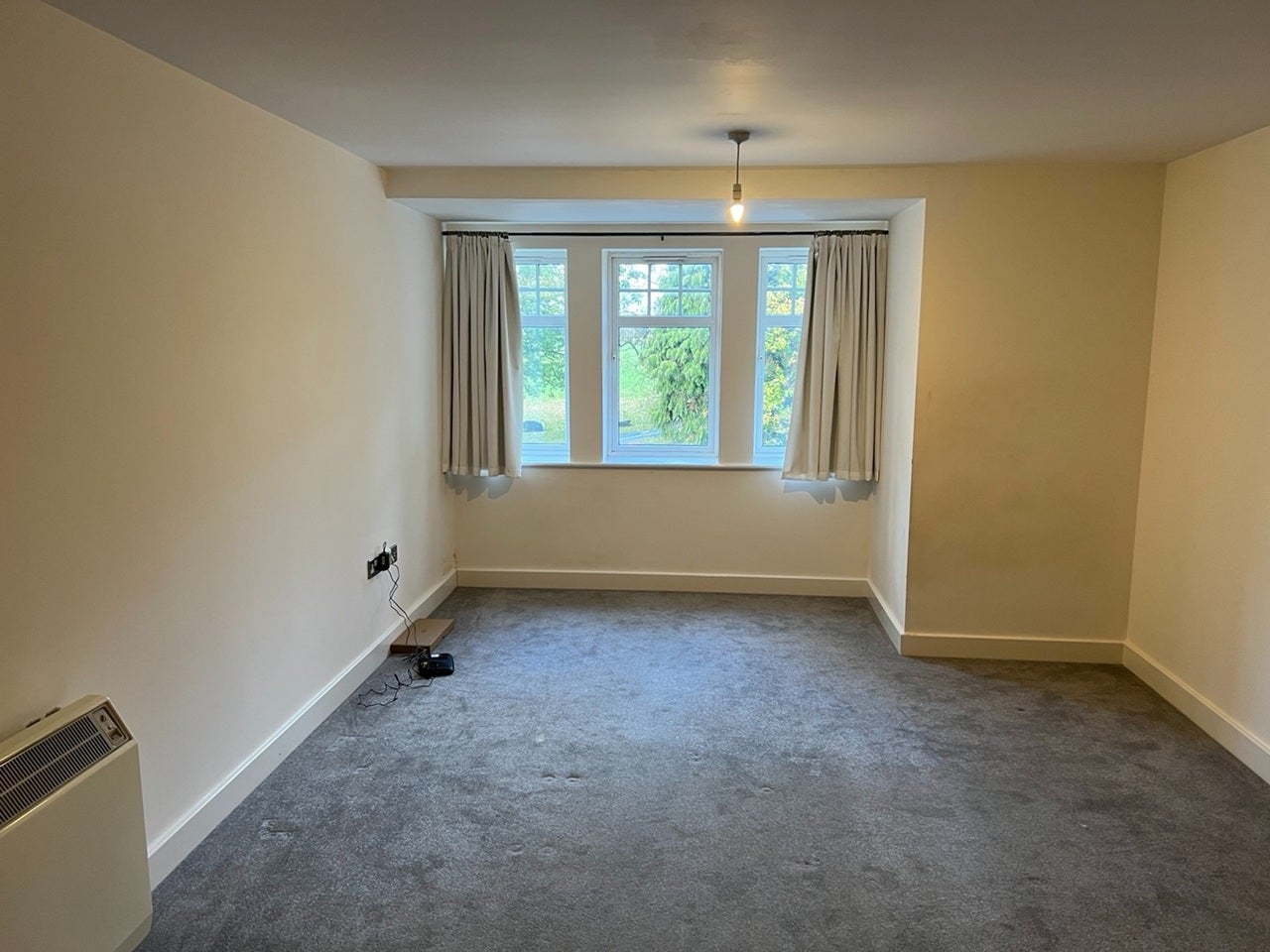 Flat Knighton Park Road in Leicester