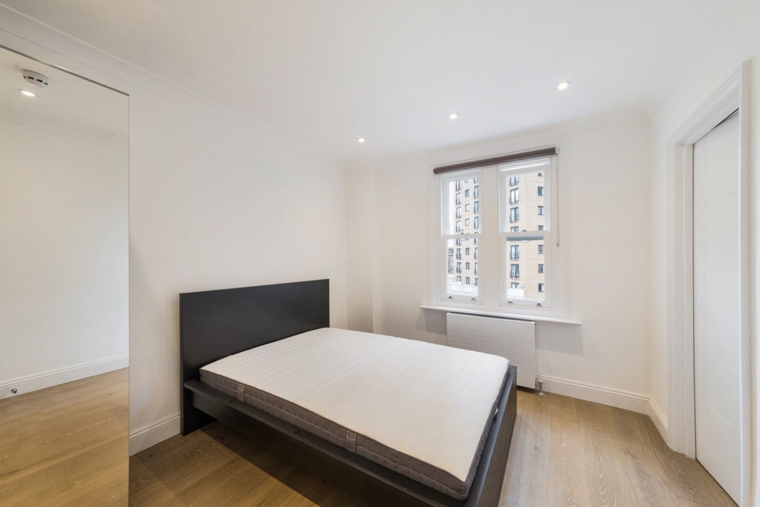 Flat Cromwell Road in Greater London