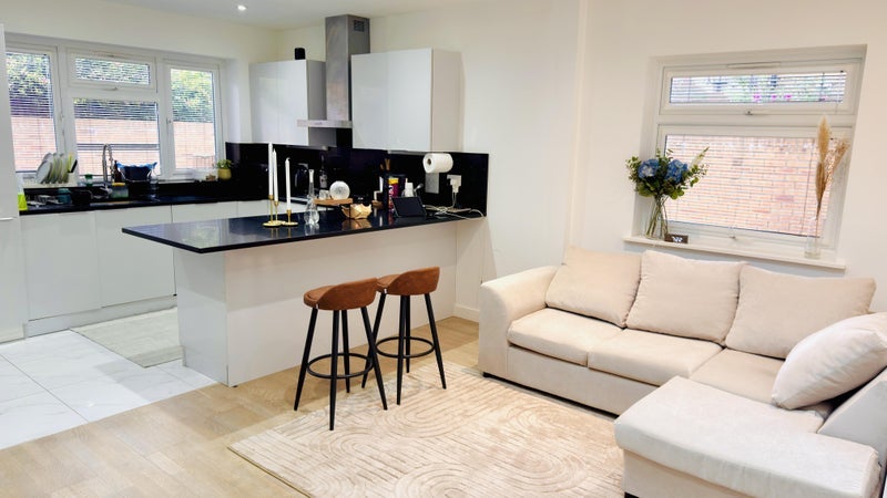 Room Overdale Road in Greater London