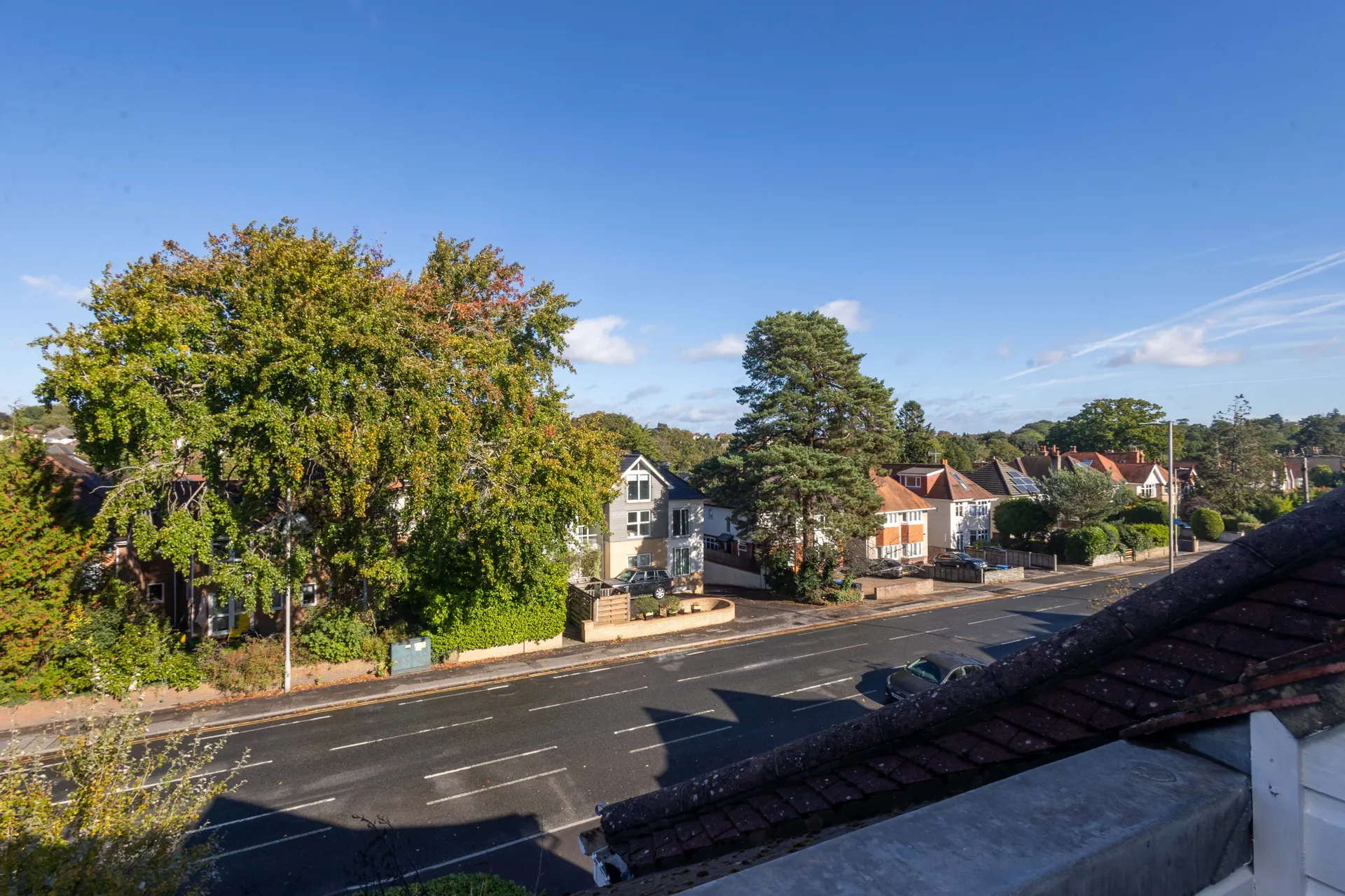 Flat Penn Hill Avenue in Poole