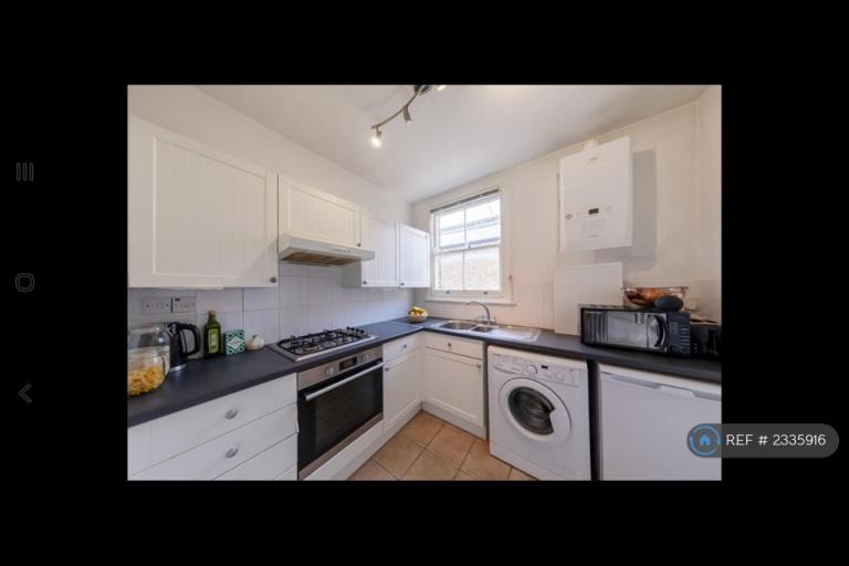 Room Otter Close in Greater London