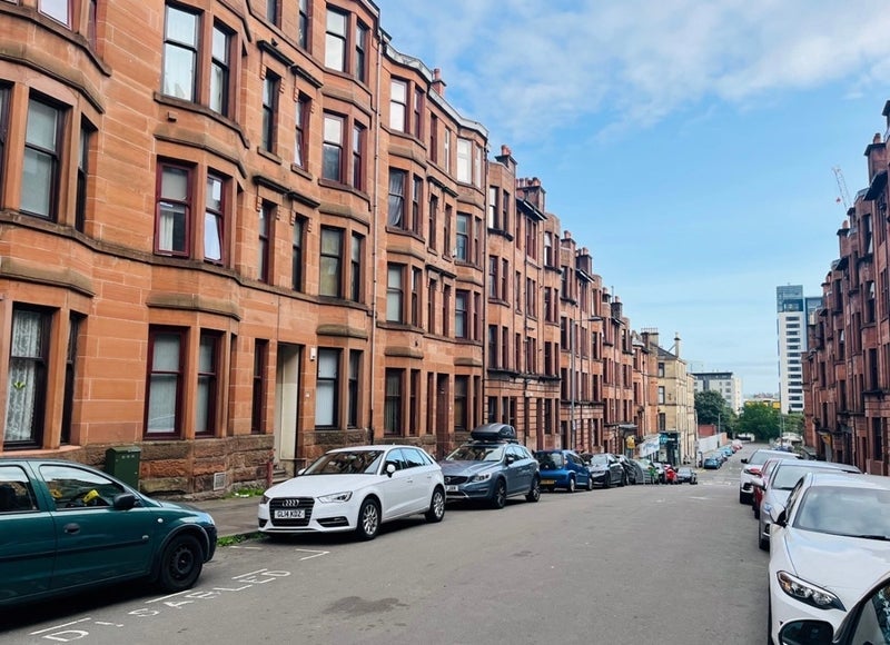 Room Kildonan Drive in Glasgow