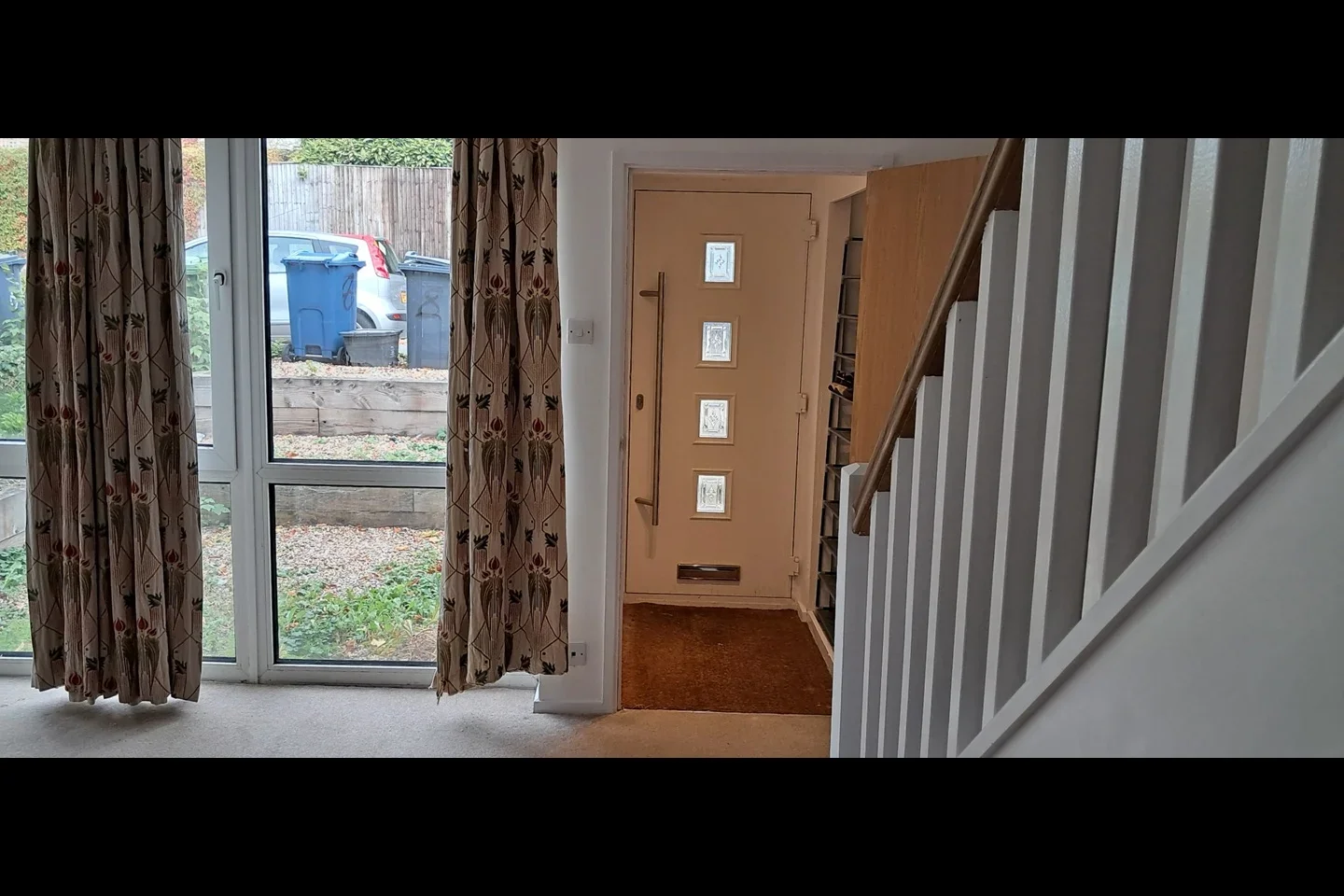House Maybrook Gardens in High Wycombe