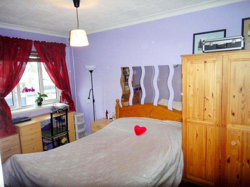 Room Plevna Street in Greater London