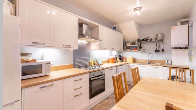 Room Bayswater Road in Newcastle upon Tyne