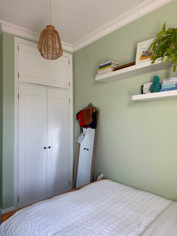 Room Fulham Palace Road in Greater London