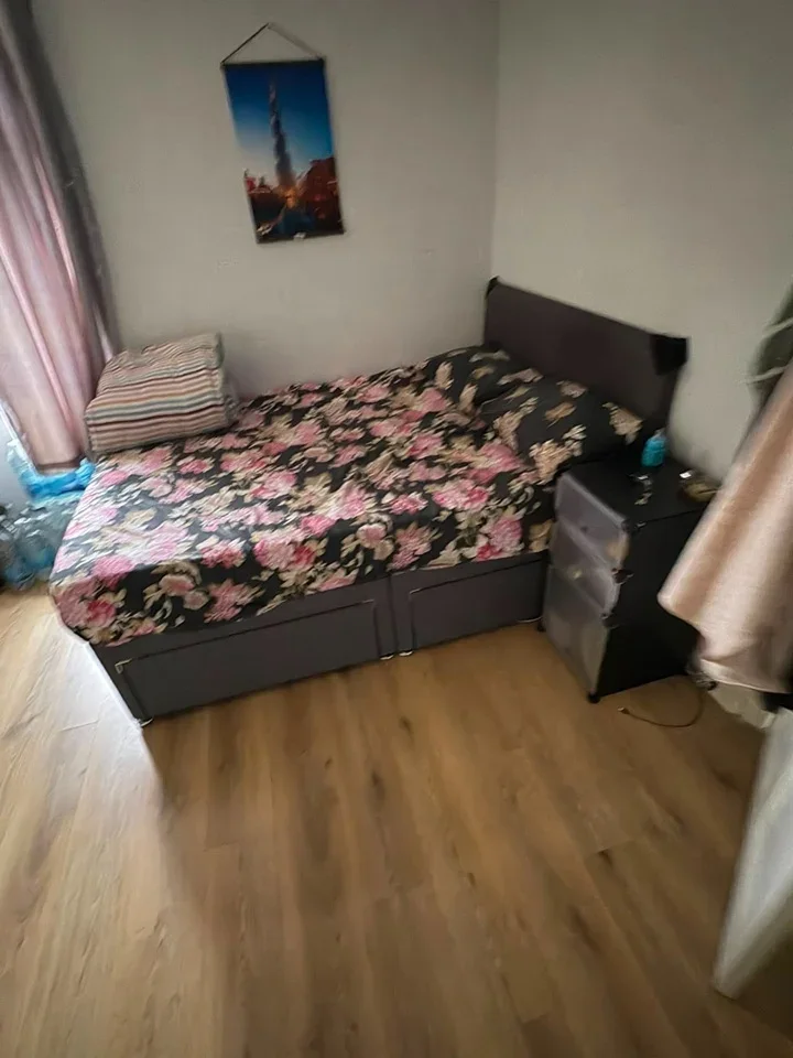 Room Belgrave Road in Slough