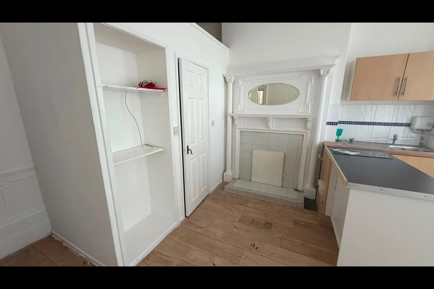 Flat Knowsley Road in Southport