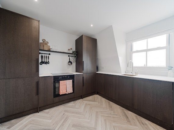 Room Stella Road in Greater London