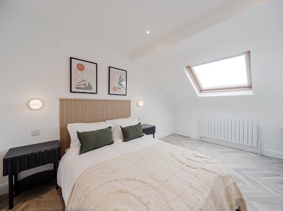 Room Stella Road in Greater London