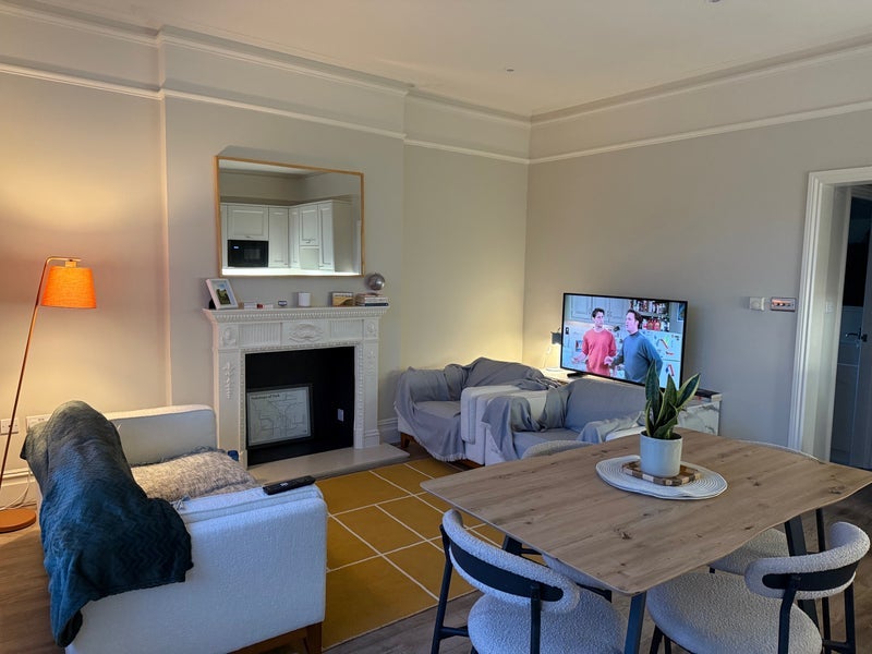 Room Alfriston Road in Greater London