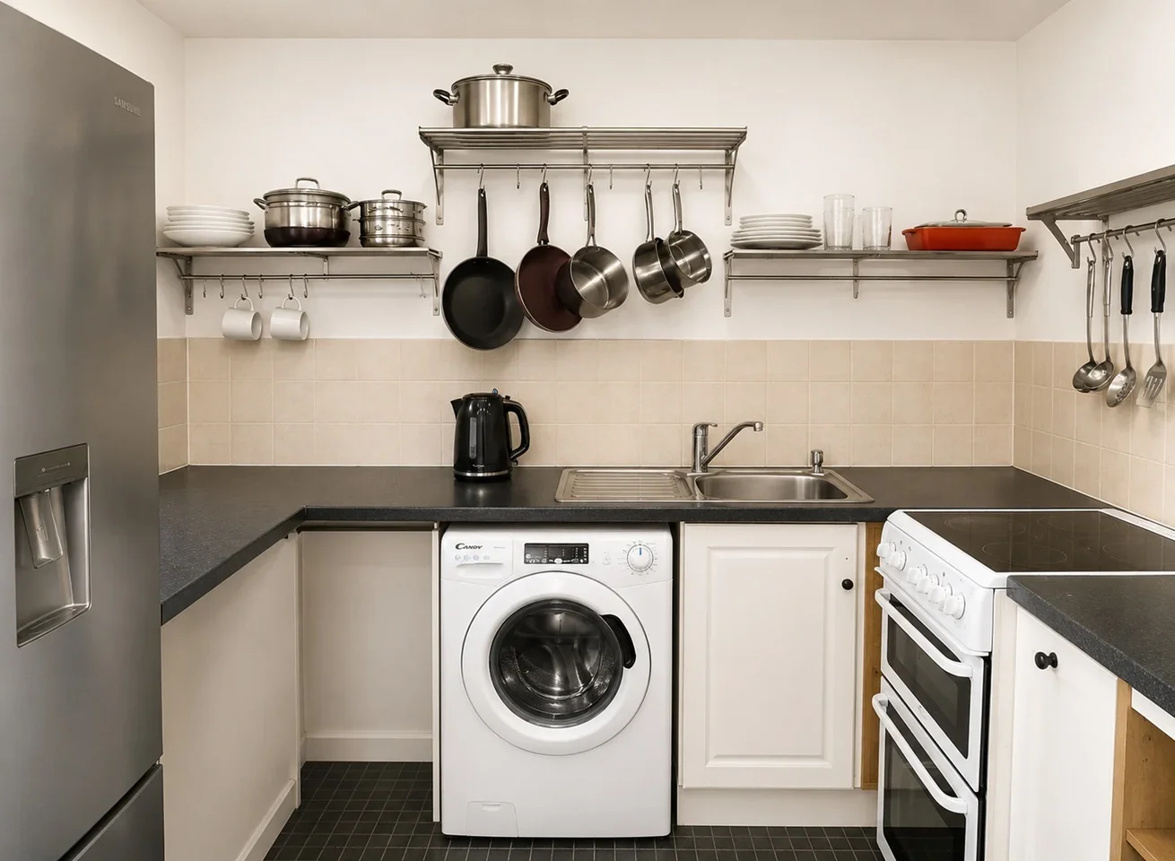 Flat Woodnewton Close in Manchester