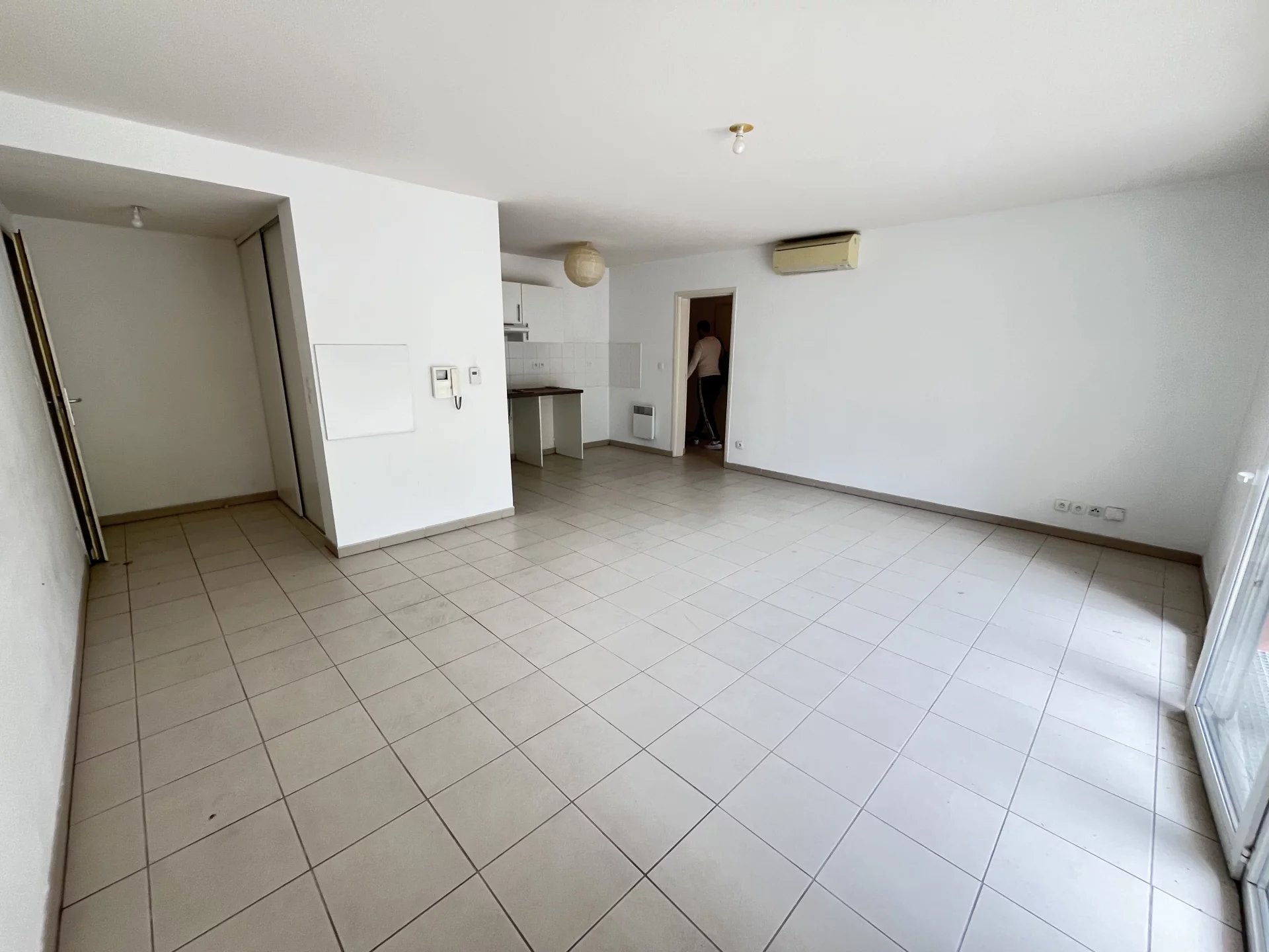 Flat Rue Jacqueline Auriol in Toulouse