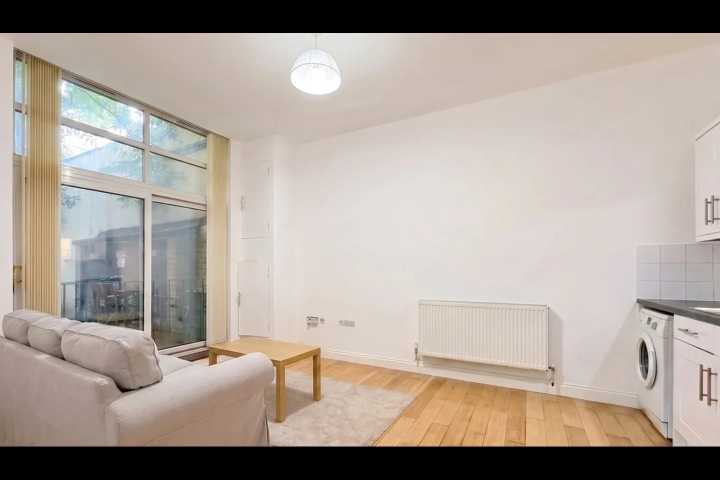 Flat Walworth Road in Greater London