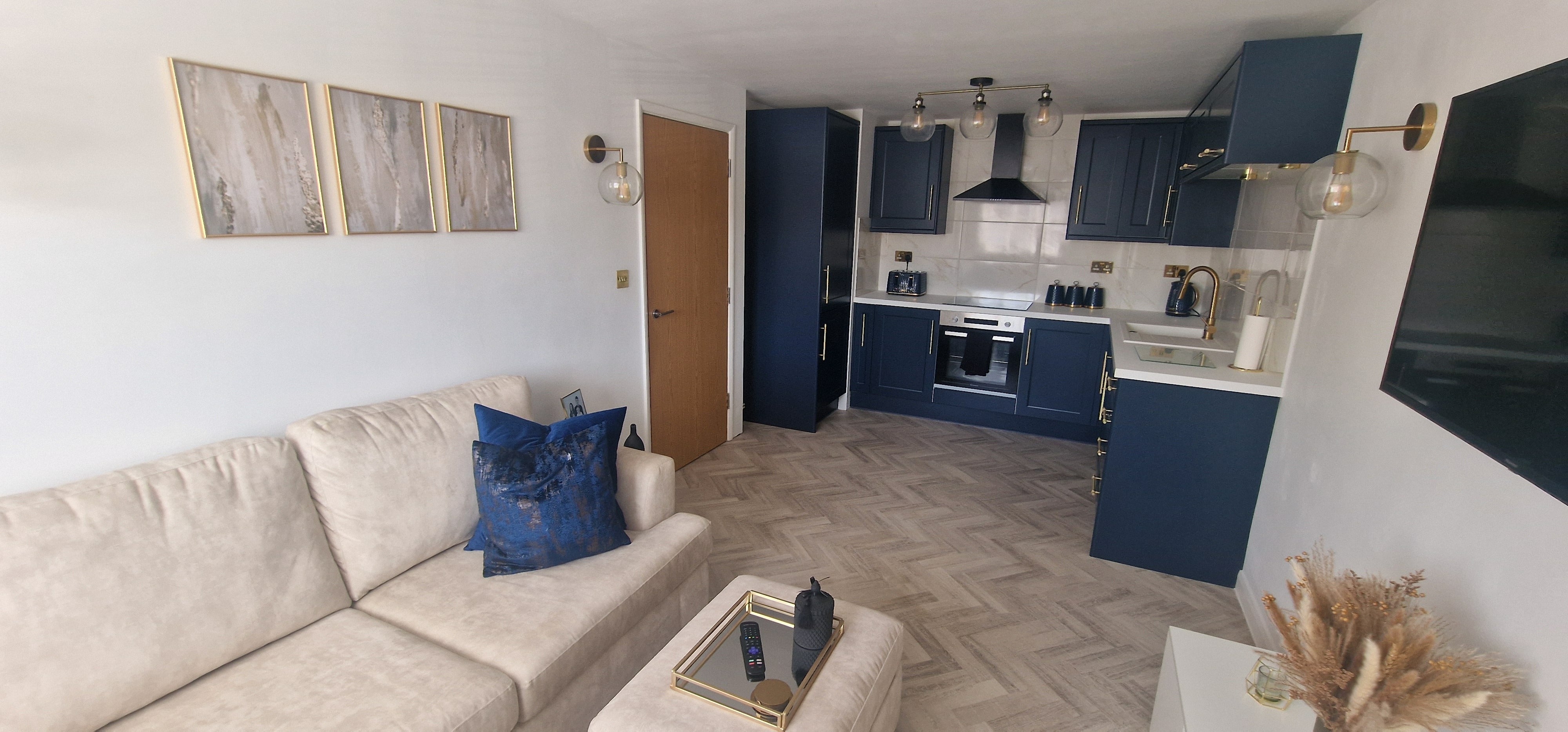 Flat Eggshill Lane in Yate
