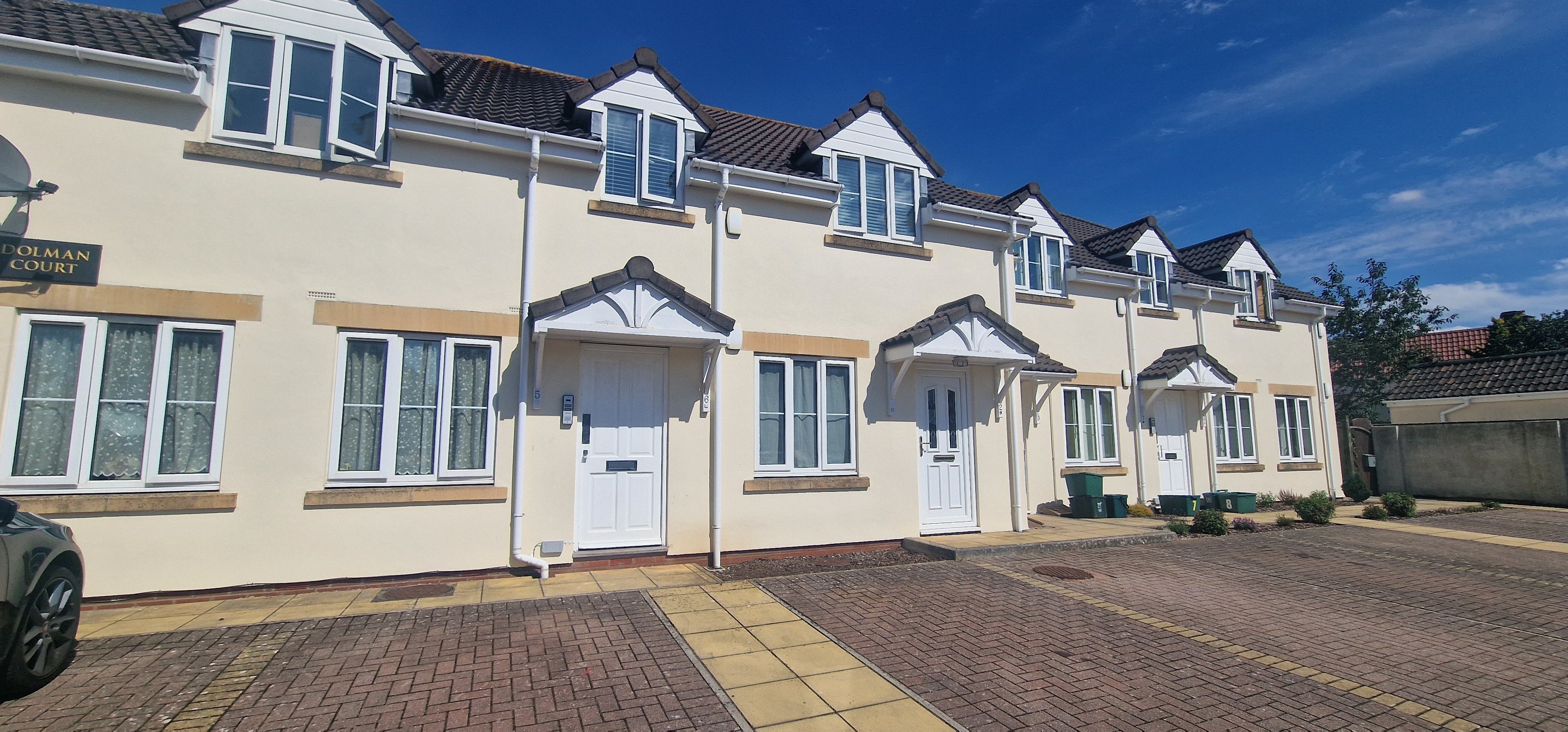 Flat Eggshill Lane in Yate