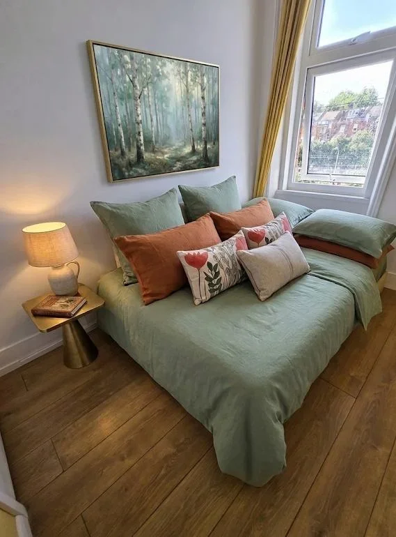 Room Claremont Road in Greater London