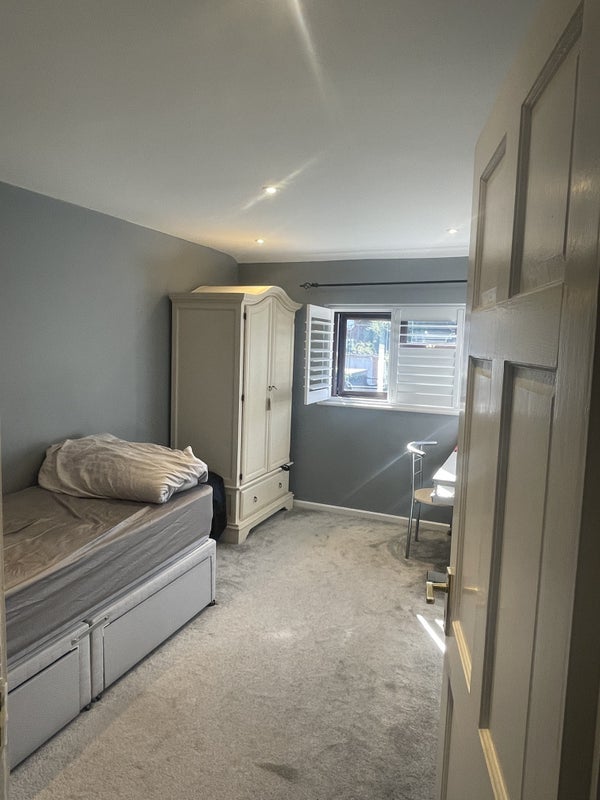Room West Thorpe in Basildon