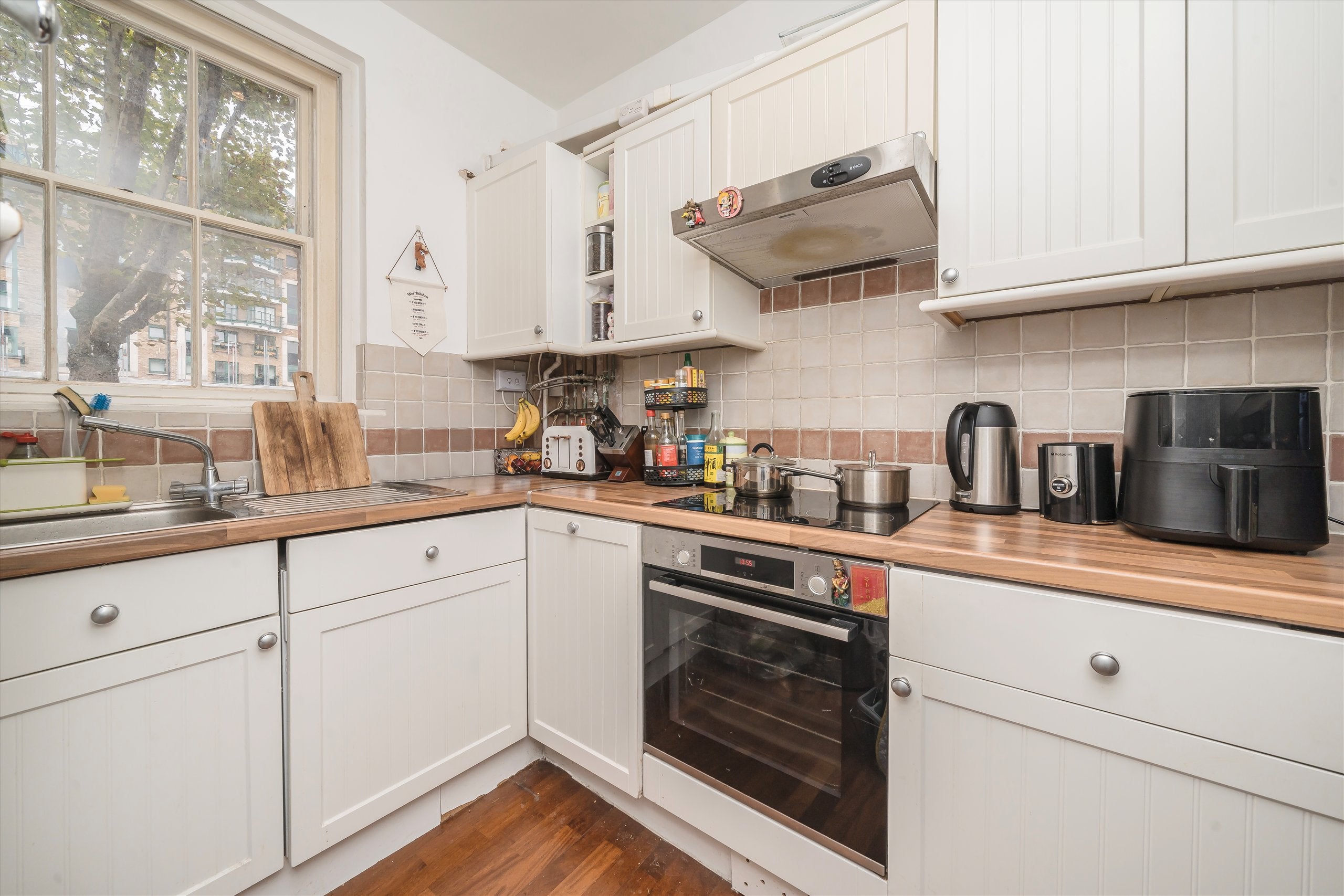 Flat Avonmore Road in Greater London