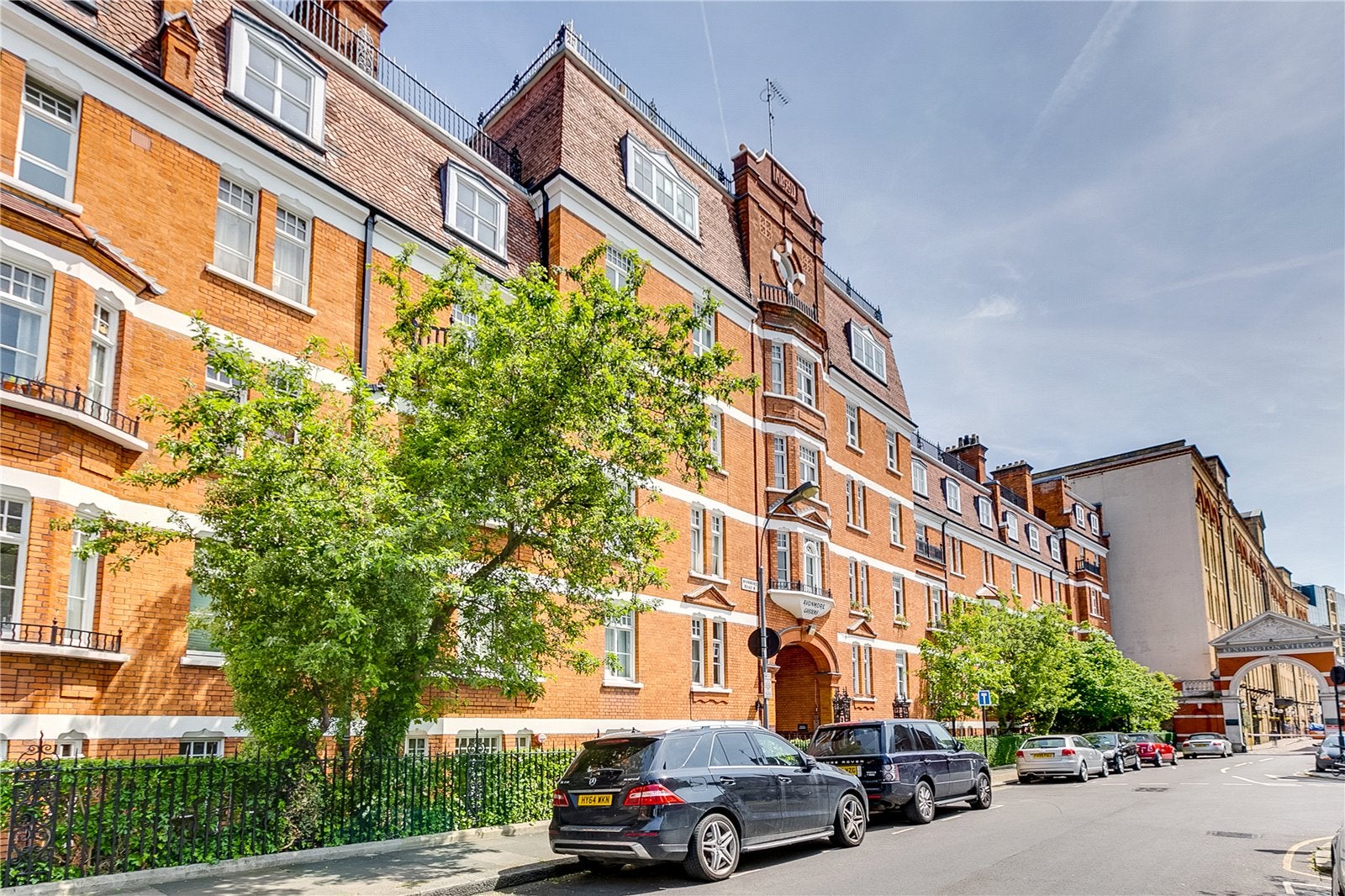 Flat Avonmore Road in Greater London