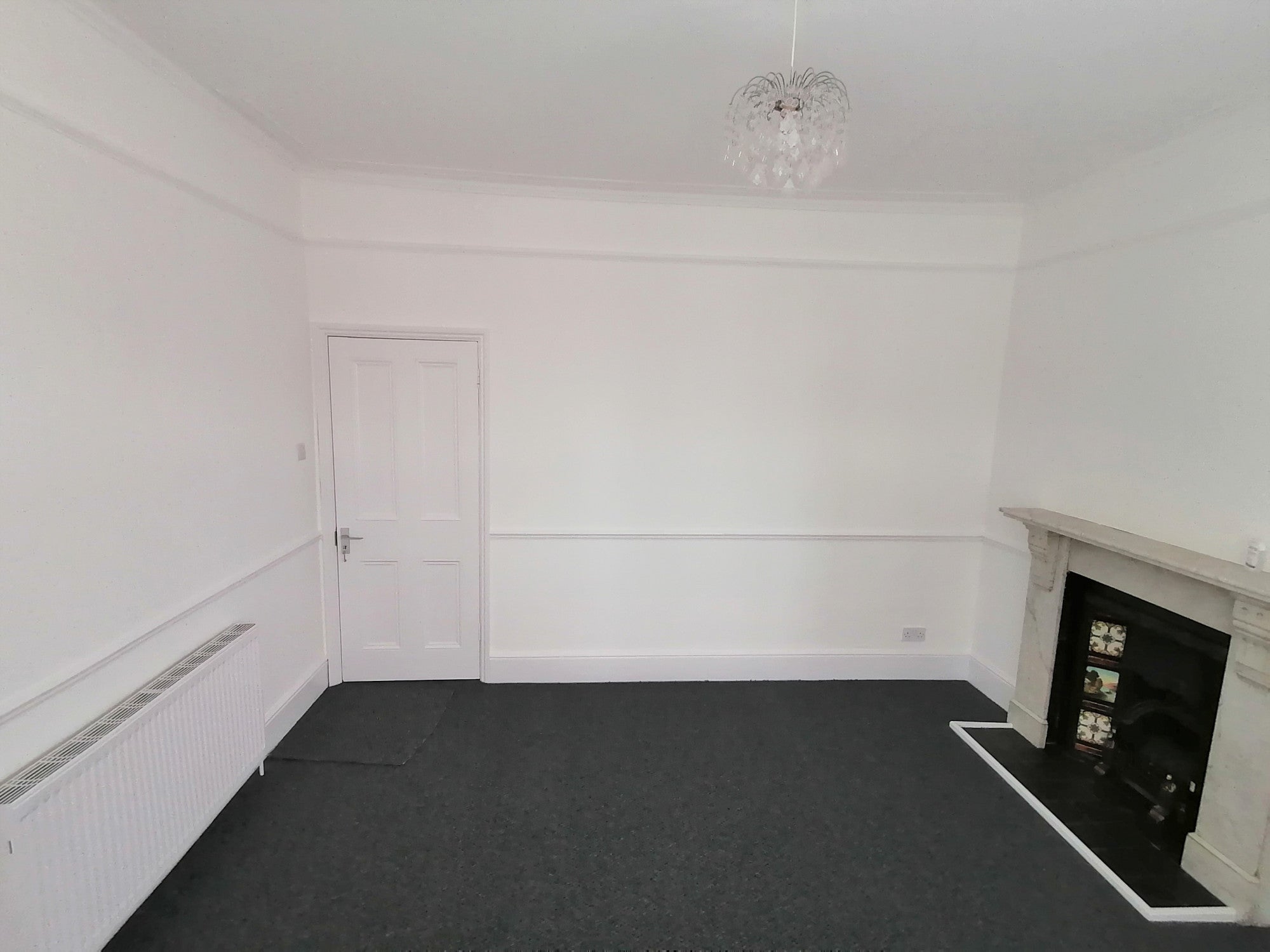 Flat Green Lane in Greater London