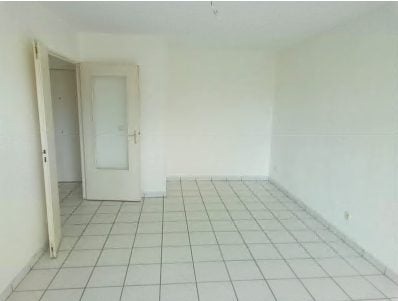 Appartement Rue Ernest Renan à Vénissieux